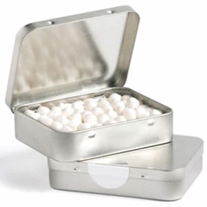 Rectangle Hinge Tin with Chewy Mints 65g